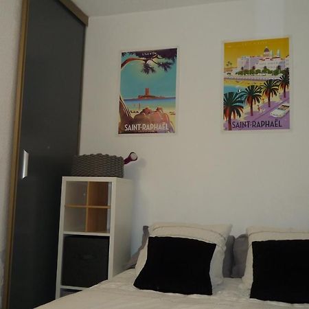 Appartementfrontdemersaintraphaelsantalucia Ngoại thất bức ảnh